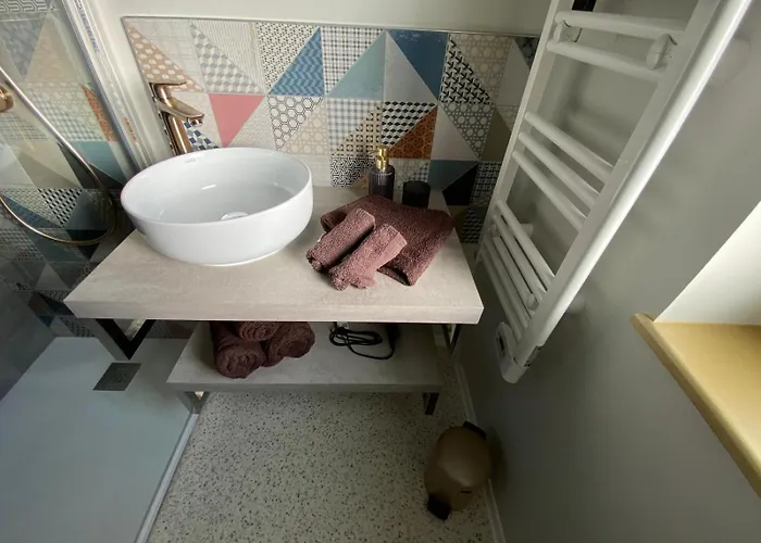 En Face De La Basilique De Nicolas-de-port Apartament *