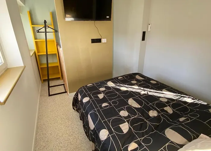 En Face De La Basilique De Nicolas-de-port Apartament *